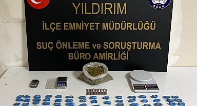 Uyuşturucuyu tavan arasına sakladılar… Polis tek tek ortaya çıkardı