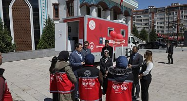 Vali Musa Işın'dan mobil sosyal hizmet aracına yakın takip