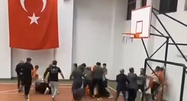 Voleybol turnuvasında 6 öğretmen darp edildi
