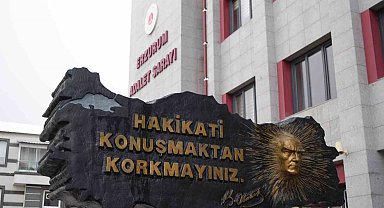 Yalova İl Emniyet Müdürü Yılmaz Delen, Gülistan Doku soruşturmasında Erzurum Adliyesi'nde "tanık" sıfatıyla ifade veriyor