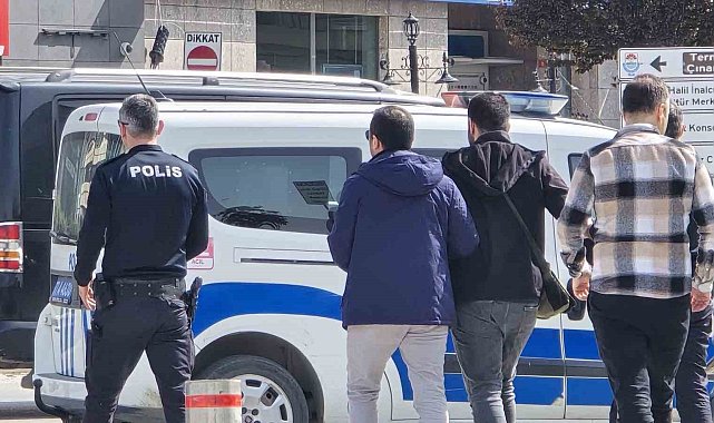 Yalova'da izinsiz fotoğraf çeken şahsa meydan dayağı