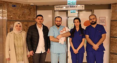 Yeni doğan bebek 79 günde 4 ağır ameliyat geçirerek hayata tutundu