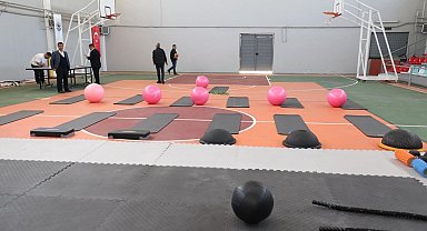 Yenilenen Tavşancıl Spor Salonu kapılarını açtı