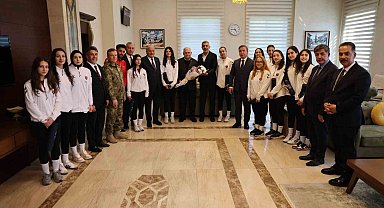 Yıldırım'dan Türkiye Şampiyonası'na katılacak voleybolculara tebrik