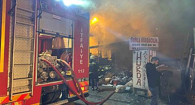 Yozgat'ta hurdacıda çıkan yangın söndürüldü