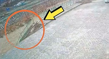 Yüksekova'da istinat duvarı çöktü