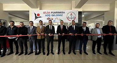 Yüksekova'da öğrencilerin bilimsel çalışmaları görücüye çıktı