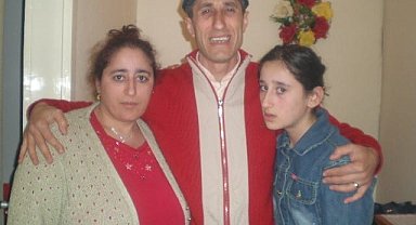 15 yıldır kayıp kızının izini süren gözü yaşlı anne: "Gülistan Doku dosyası ile umutlandık, bir mezar bile insana umuttur"