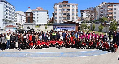 75 öğrenci trafik parkında kuralları uygulamalı öğrendi