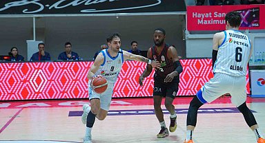 Aliağa Petkimspor, ligde kalma durumunu son haftaya bıraktı