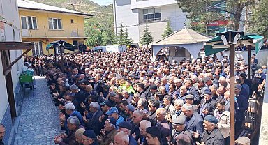 Artvin'de 4 ay sonra çığ altından çıkartılan Bülent Gezer son yolculuğuna uğurlandı