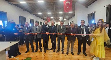 Ayvalık'ta Türk mitolojisi sergisine yoğun ilgi