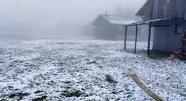 Bahar beklenirken kış geldi, yüksek kesimler beyaz örtüyle kaplandı