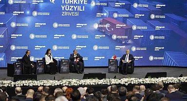 Bakan Bolat: "İstikrarına gıptayla bakılan ve rol model alınan bir ülke konumundayız"