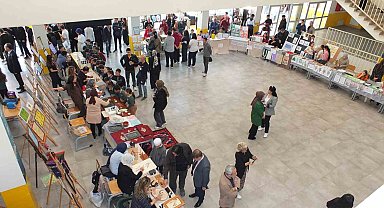 Balıkesir'de öğrencilerin yıl sonu sergisi yoğun ilgi gördü