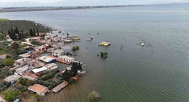 Baraj sınırları içerisindeki köyler aşırı yağışlarla sular içerisinde kaldı