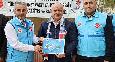 Başkan Öztürk'ten Türkiye Diyanet Vakfı'na vekaletle kurban bağışı