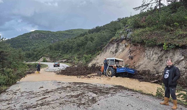Bilecik'te bir köy adeta sular artında kaldı