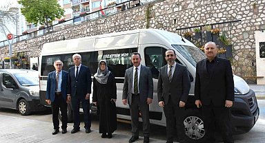 Bilecik'te hafızlık kurslarına minibüs desteği