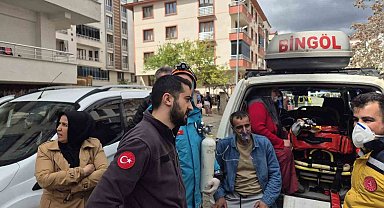 Bingöl'de dumanlar binayı sardı: 13 kişi dumandan etkilendi