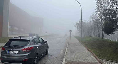 Bolu'da sis görüş mesafesini düşürdü