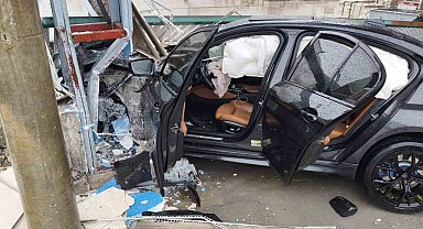 Burdur'da otomobil yoldan çıktı: 2 yaralı