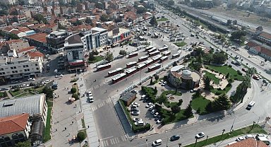 Büyükşehir Belediyesi yeni düzenlemeler ile toplu taşıma ağını rahatlatıyor