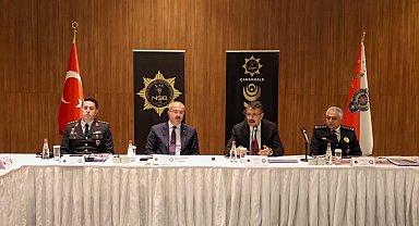 Çanakkale'de Bakan Yardımcısı Çelik'in katılımıyla narkotik suçlarla mücadele değerlendirmesi yapıldı