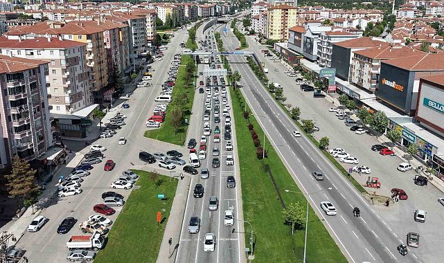 Çorum'da yollarda bayram dönüşü yoğunluğu