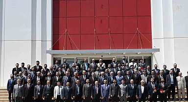 Denizli Valisi Köşger, Dini Yüksek İhtisas Eğitimi 3. Dönem Mezuniyet Programı'na katıldı