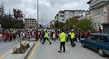 Develi'de çocuklara trafik eğitimi