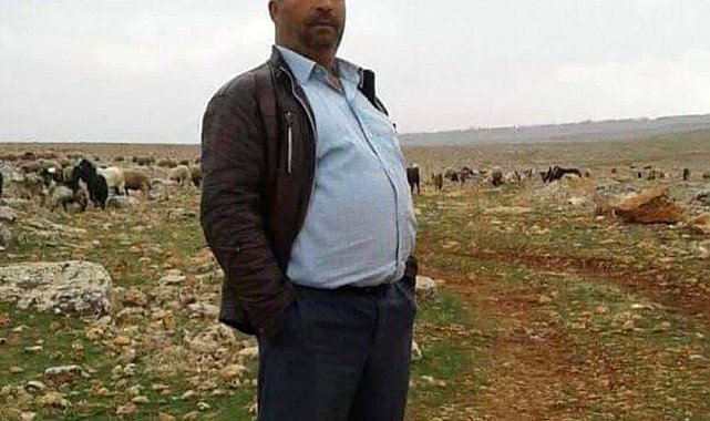 Devrilen traktörün altında kalan sürücü hayatını kaybetti