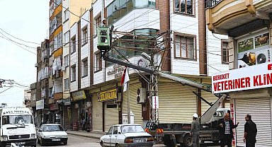 Dicle Elektrik'ten fırtına mesaisi