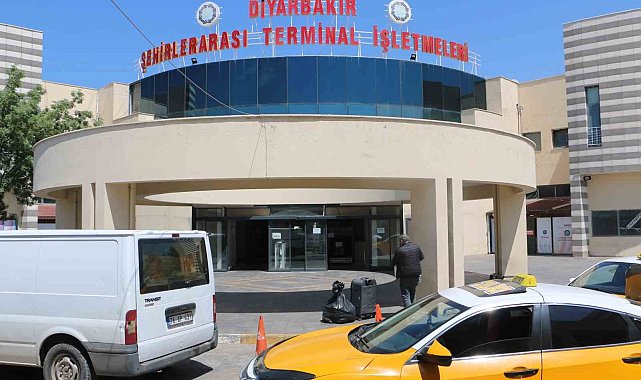Diyarbakır Şehirler Arası Otobüs Terminal'inde firmalar bayram tatili için son günlerden umutlu