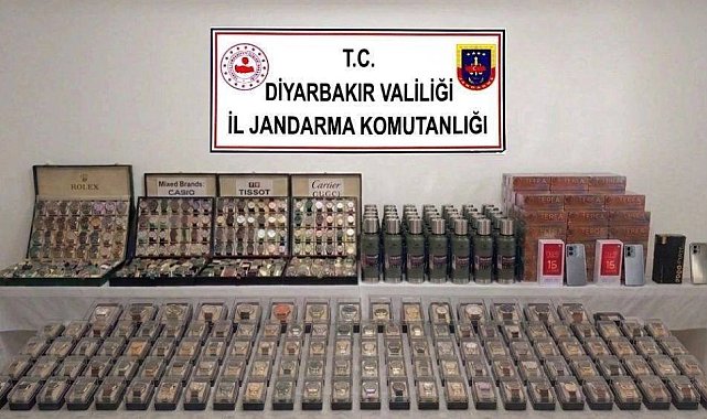 Diyarbakır'da çok sayıda gümrük kaçağı ürün ele geçirildi