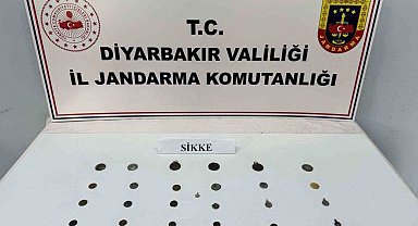 Diyarbakır'da tarihi eser kaçakçılığı operasyonu: 31 adet sikke ve obje ele geçirildi