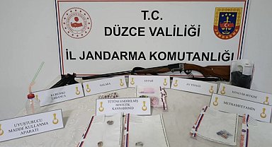 Düzce'de jandarmadan uyuşturucu operasyonu