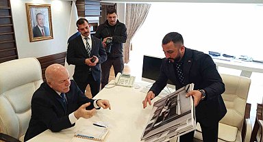 Emre Akdoğan'dan Başkan Sekmen'e ziyaret