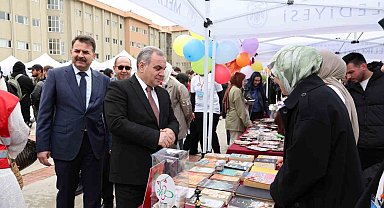 ERÜ'de "YDYOFEST" düzenlendi
