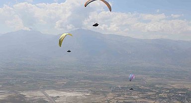 Erzincan yamaç paraşütünde Türkiye ikincisi oldu