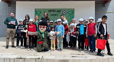 Eskişehir Vali Münir Raif Güney İlkokulu öğrenc ileri bağımlılığa karşı festivalde