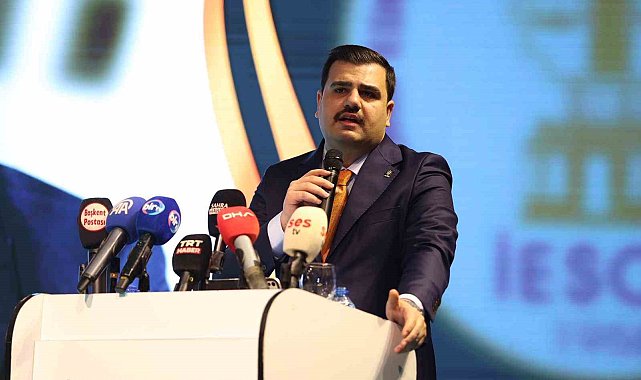 Eyyüp Kadir İnan'dan İzmir Çevre Yolu'nun ücretli olacağı iddialarına yalanlama