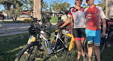 Festival için 2 bin kilometre pedal çevirip Bergama'ya geldiler