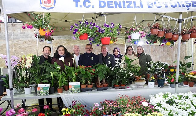 Honaz Ata Tohumu Şenliğinde binlerce tohum ve fide vatandaşlara dağıtıldı