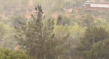 Kahramanmaraş'ta gök gürültü sağanak yagış etkili oldu
