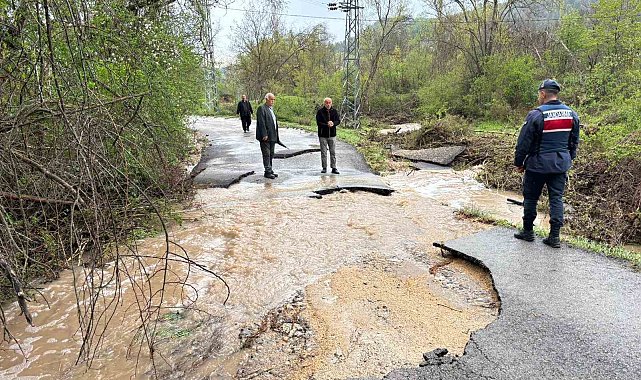 Karabük'te çöken köy yolu yeniden ulaşıma açıldı