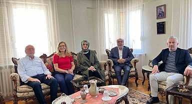 Karesi AK Parti'den vefa dolu ziyaretler