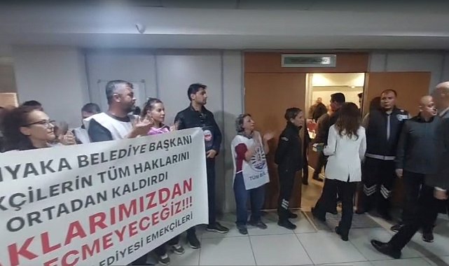 Karşıyaka'da memurlardan meclis girişi Başkan Ünsal'a alkışlı protesto