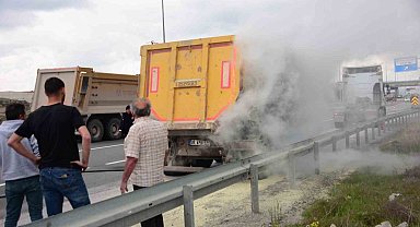 Kayseri'de tırın lastiklerinde çıkan yangın büyümeden söndürüldü
