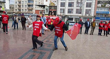 Kilis'te 1 Mayıs halaylarla kutlandı